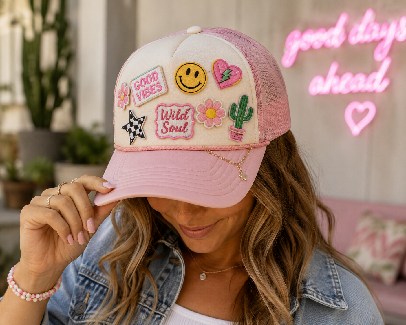 Custom trucker cap detail